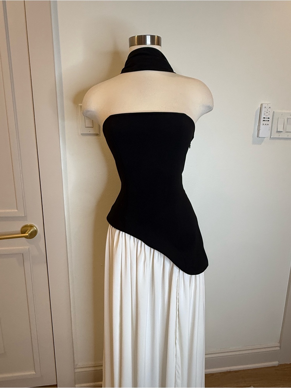 Elegant Strapless Black & White Asymmetric Maxi Dress - Picture 6 of 9